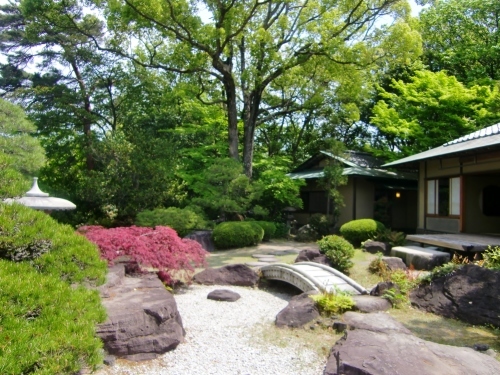 鴻臚館（兵庫県伊丹市）_c0219820_23233447.jpg