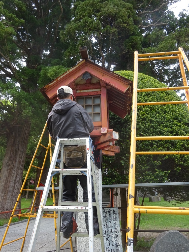 顕功神社除草剤散布_c0111229_19463326.jpg