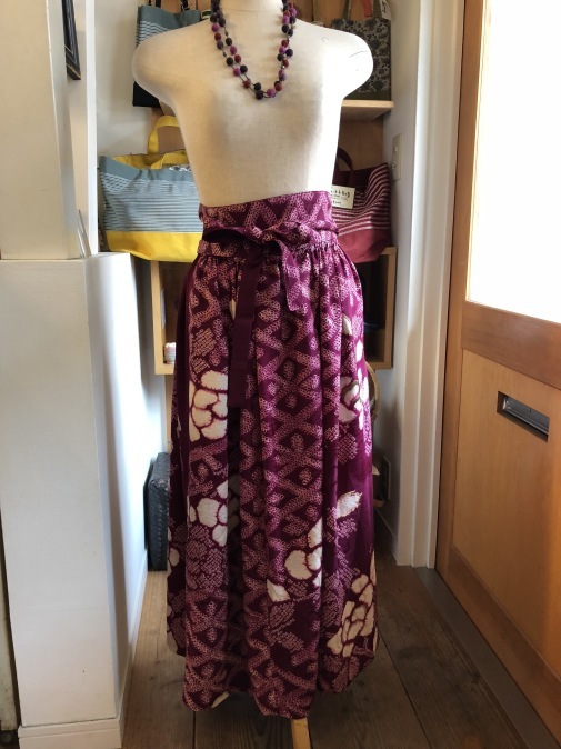 着物リメイク 絞りの羽織からマキシスカート Harico Couture
