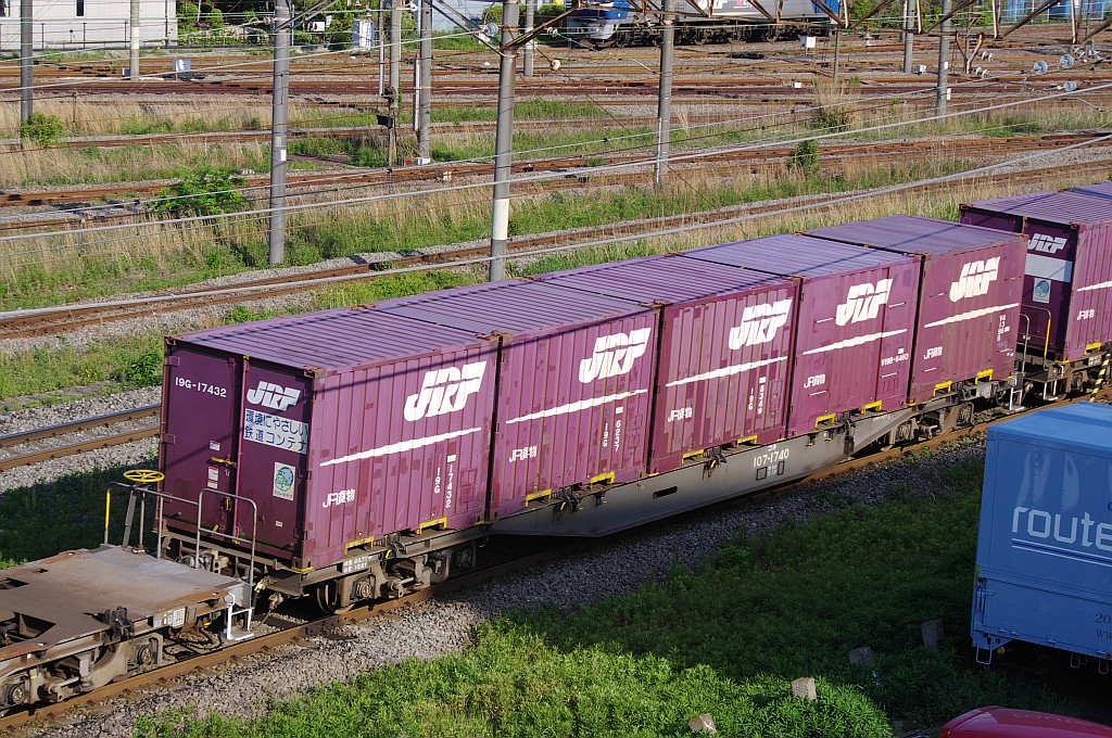 f0203926_2313019.jpg