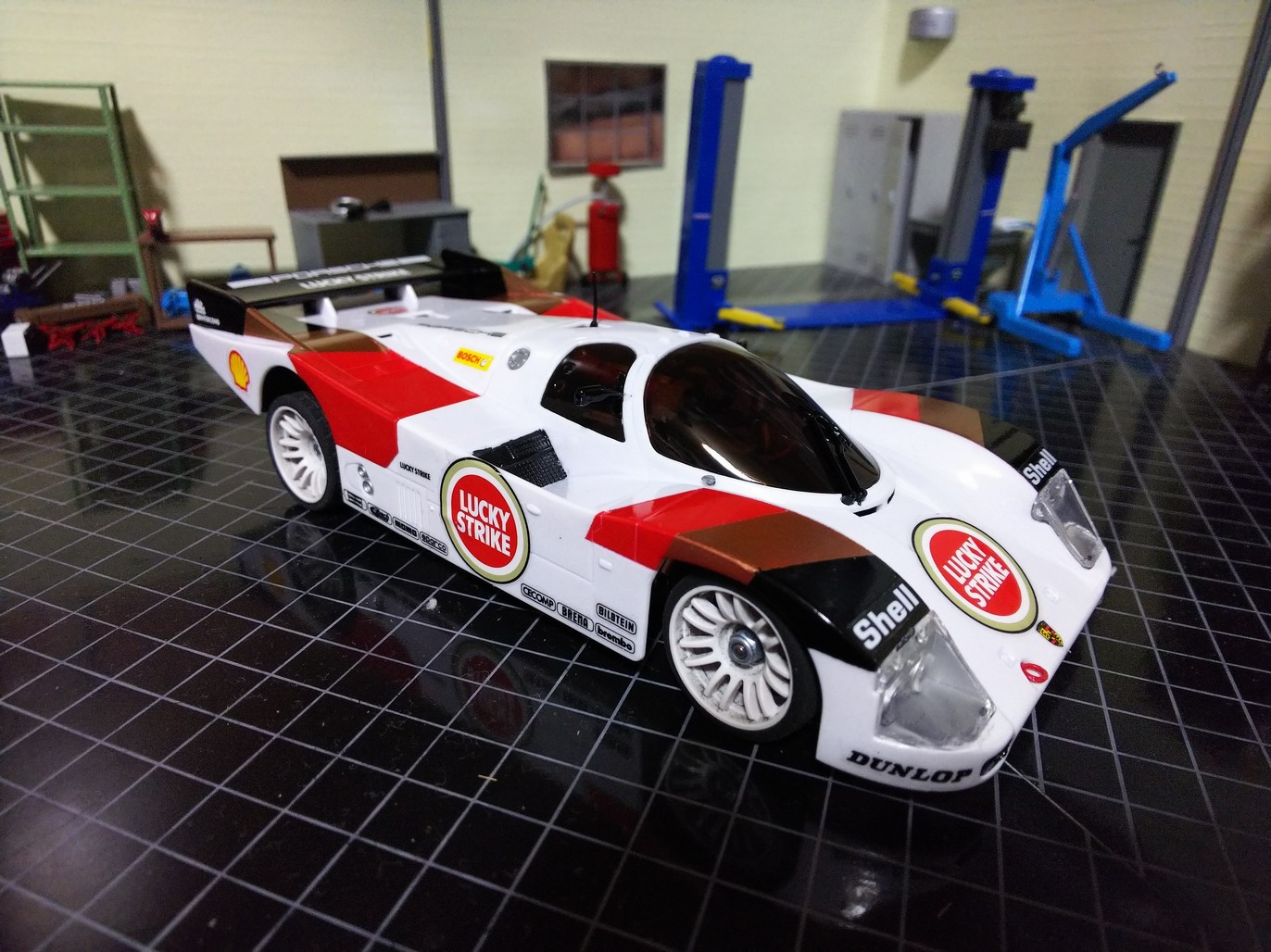 ミニッツ ポルシェ962C LH ラッキーストライクカラー : 動力