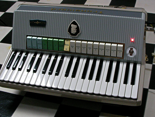 Farfisa Transicord Customized #2_e0045459_20432534.jpg