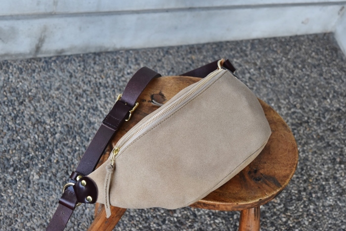 お待たせしました。。。(^^♪ SLOW 別注FUNNY BAG★_d0152280_20511577.jpg