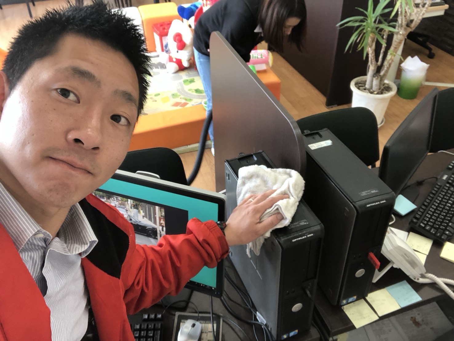 5月11日(金)本店ブログ♬ランドクルーザー200 ディーゼル ベンツ レクサス 自社ローン ローンサポート_b0127002_15085986.jpg