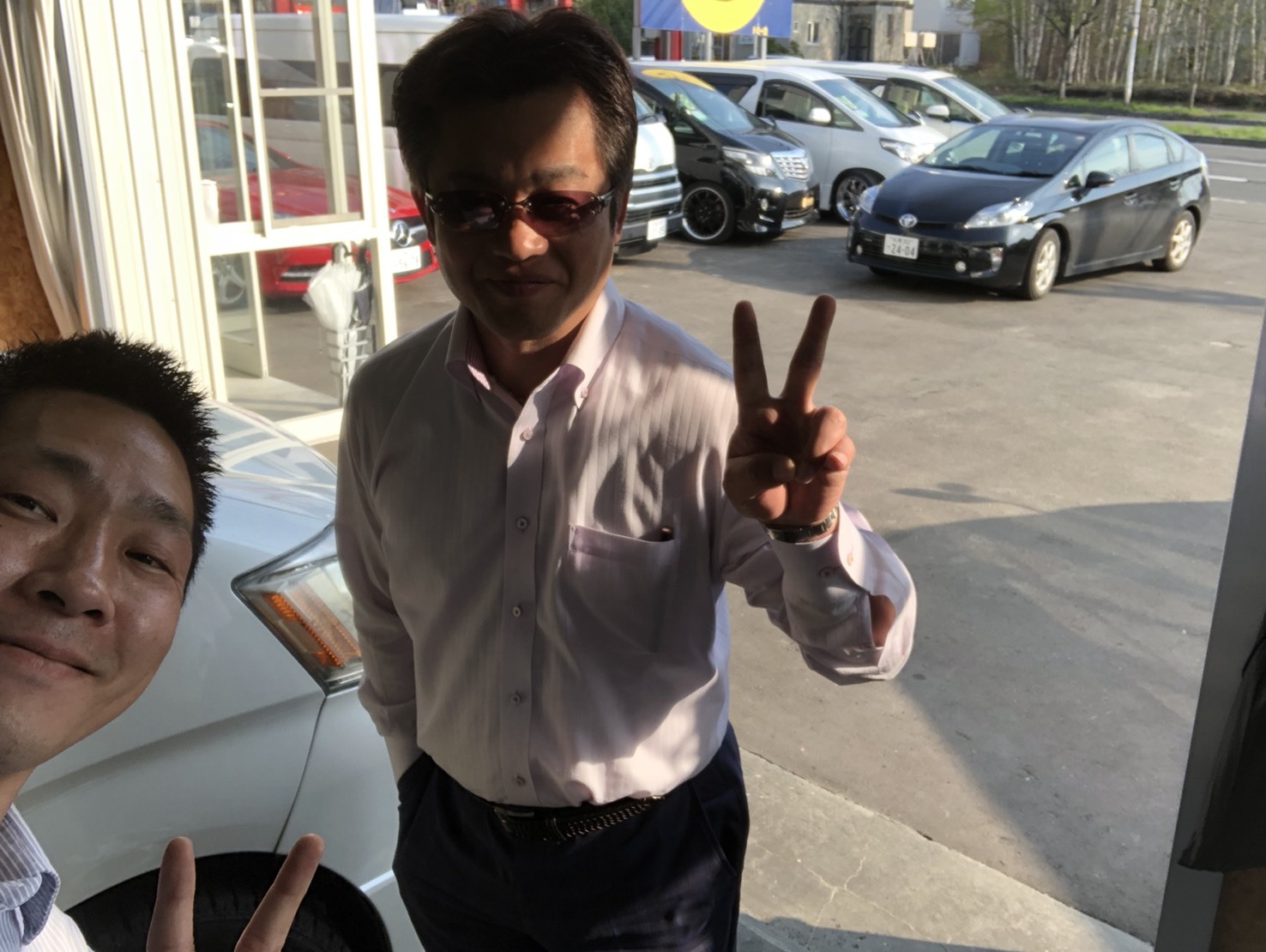 5月11日(金)本店ブログ♬ランドクルーザー200 ディーゼル ベンツ レクサス 自社ローン ローンサポート_b0127002_16505866.jpg