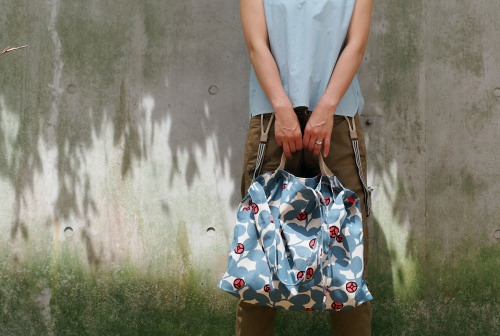 「wear bag 」マチが付いて新登場！_e0243765_09595743.jpg