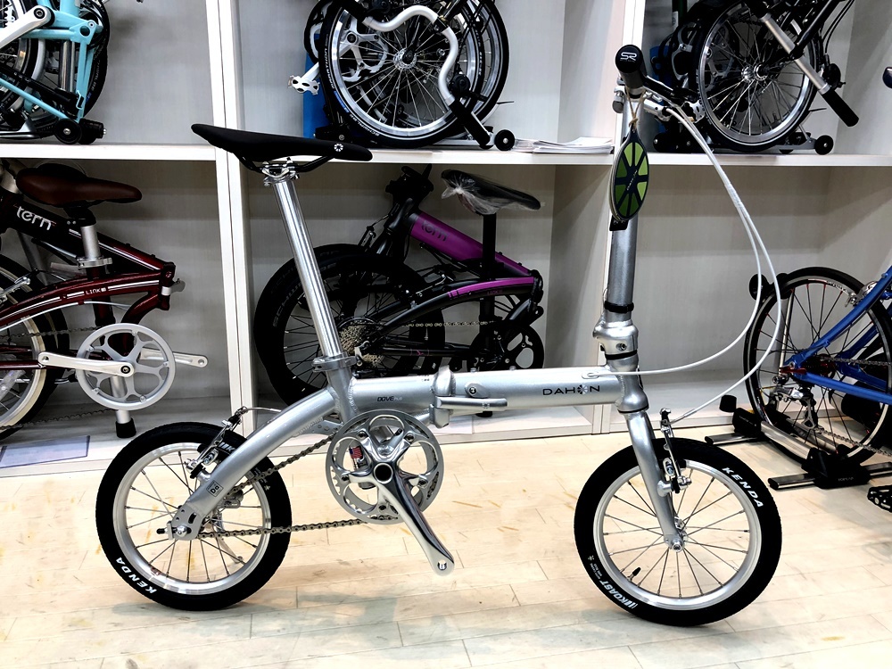 DAHON Dove Plus  ダホン　ダブプラス　ネイビー　軽量折りたたみ車 DAHON Dove Plus ダホンダブプラスネイビー軽量折りたたみ車