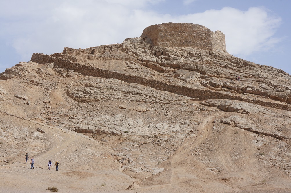 イランの旅 ⑨沈黙の塔とゾロアスター教寺院_b0112909_00354576.jpg