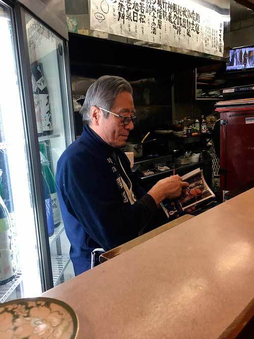 【(東京グルメ)高田馬場「真菜板」で 杉田さんにサインをもらう!!】_a0005436_14315156.jpg
