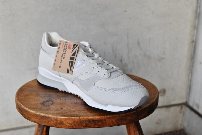 再入荷 と 新入荷!★! M990 (USA製) と M998 (USA製)_d0152280_20103828.jpg