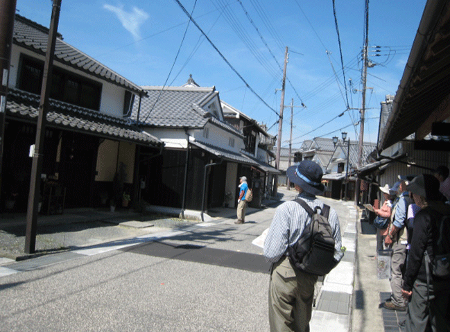 e0371039_10565645.gif