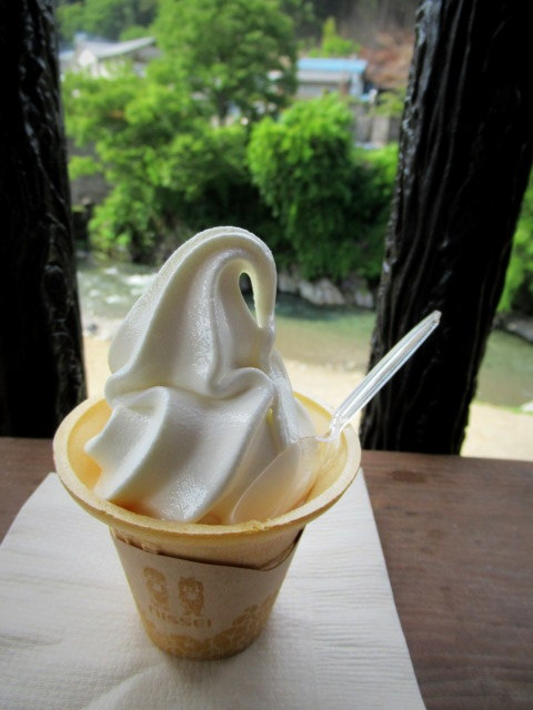 f0236260_21000266.jpg