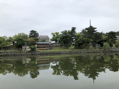 f0333882_09250176.jpeg