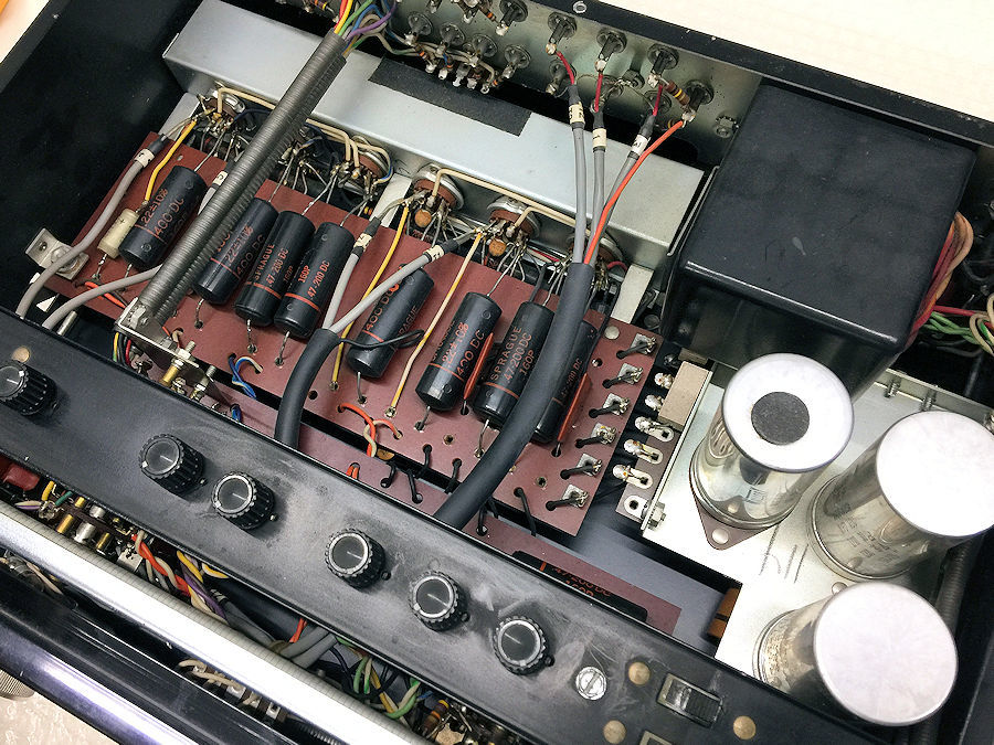 二つのアプローチ…機能性かオリジナル性か?_b0350085_21400688.jpg