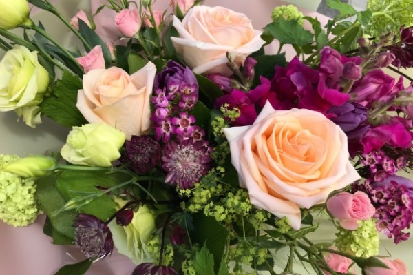 バンクーバーで一番素敵な花屋さん Garden Party Flowers バンクーバー不動産やのカバン持ち