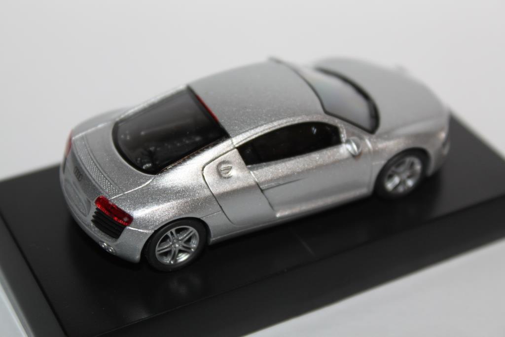 1/64 Kyosho AUDI R8_b0285587_06254139.jpg