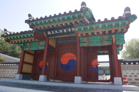 a0140305_03065475.jpg