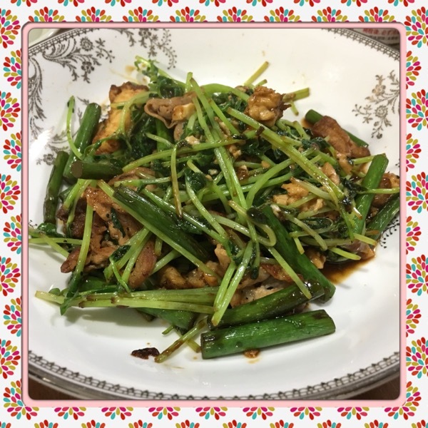 豚肉 ニンニクの芽 豆苗の辛味噌炒め レシピ付 Kajuの 今日のお料理 簡単レシピ