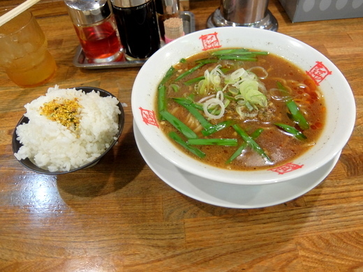 【新商品】おおぎやラーメン 台湾ラーメン 焼きギョーザ ライス　1000円【くるまや】_d0386118_22562682.jpg