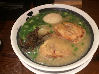 うだるような暑さと豚骨醤油ラーメンのばり嗎ラーメン ☆Bari-Uma Ramen in Hong Kong_f0371533_15571856.jpg