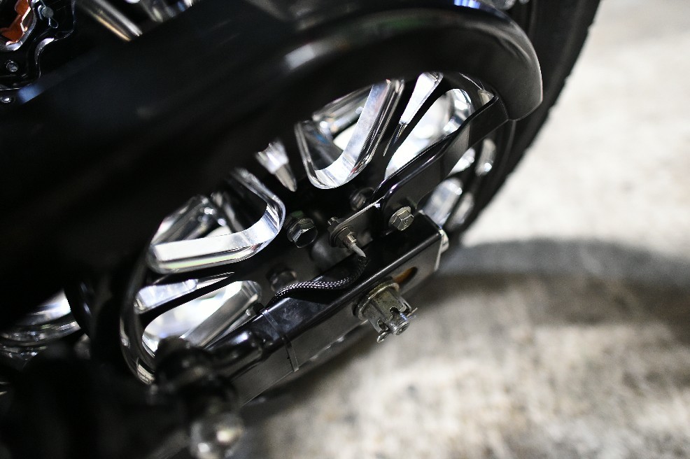 Moto Gadget製の高級メー..._a0159215_00195739.jpg