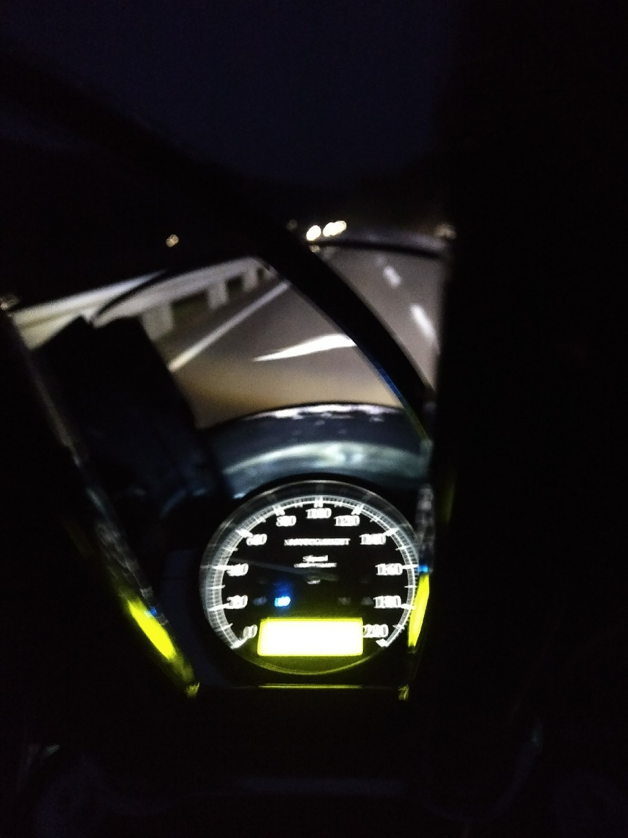 Moto Gadget製の高級メー..._a0159215_00323969.jpg