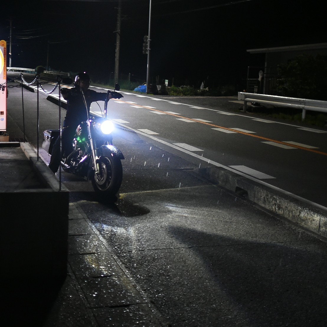 Moto Gadget製の高級メー..._a0159215_00441517.jpg