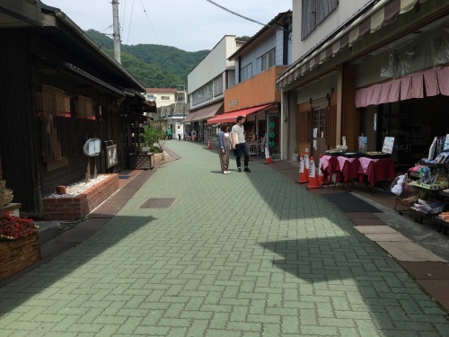 b0330040_03085497.jpeg