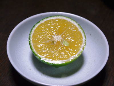 種なしかぼす 今年も良い花が咲きました!蕾、花、着果の様子を現地取材!_a0254656_17551750.jpg