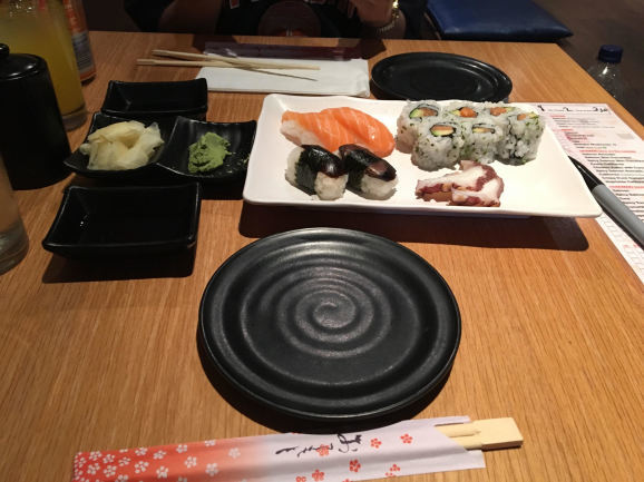 ロンドンでお寿司食べ放題！！Ai Sushi_a0194964_00364790.jpg
