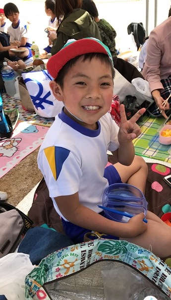運動会で食べるお弁当は、幸せの味がする。_f0009169_23345717.jpg