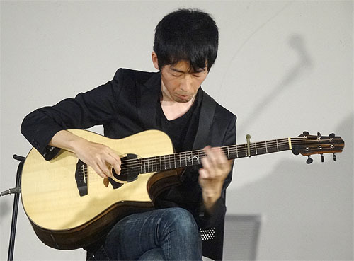 楽しんできました!「TOKYOハンドクラフトギターフェス2018」_c0137404_08010498.jpg