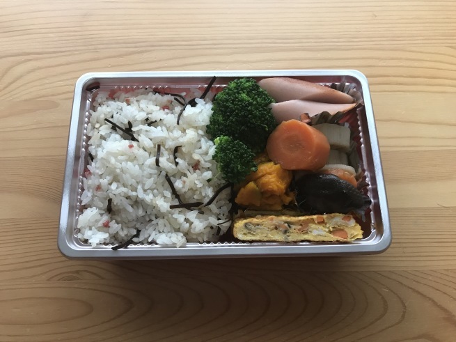 お弁当_f0028132_22042816.jpg