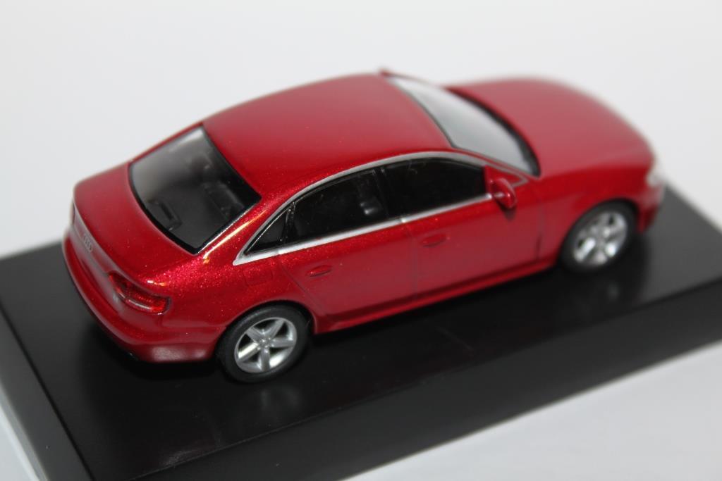 1/64 Kyosho AUDI A4_b0285587_07191403.jpg