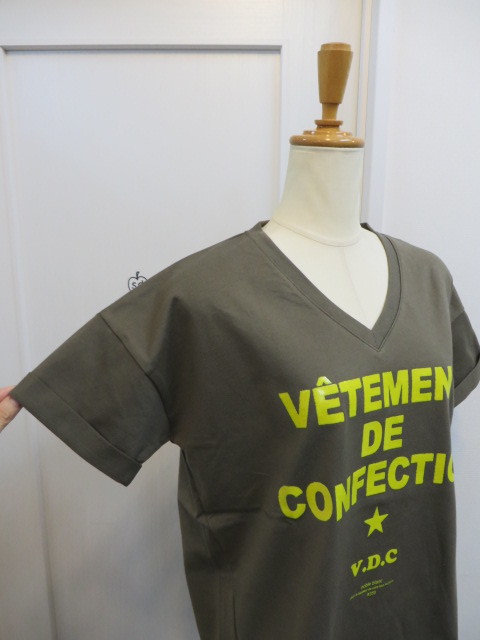 ノーブルブラン　\"VETEMENT...\" V-neck Print T　★_e0076692_19334472.jpg