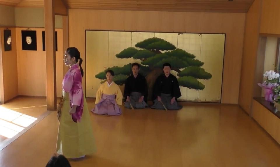 続 お能のこと 臥牛敷舞台 お披露目の 会_c0286837_11095608.jpeg