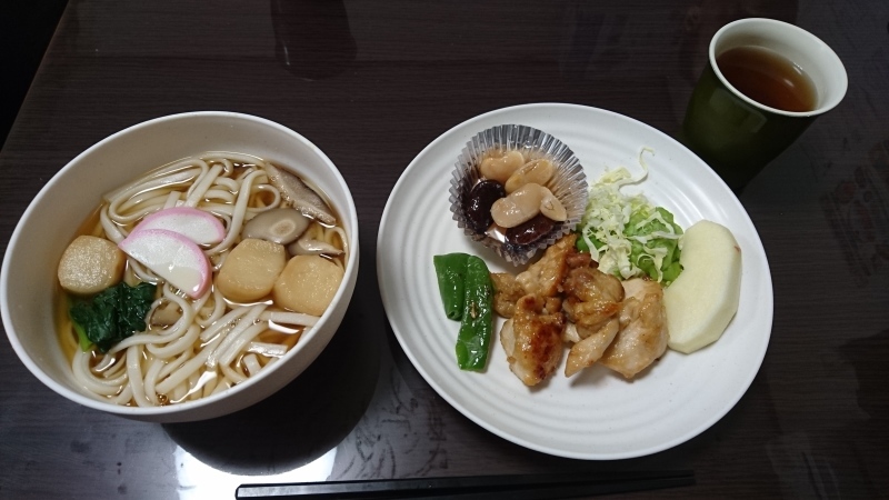 ひまわり荘&#127803;夕食 椎茸あんかけうどん 鶏から揚げ 煮豆 &#127822; _c0357519_18511518.jpg