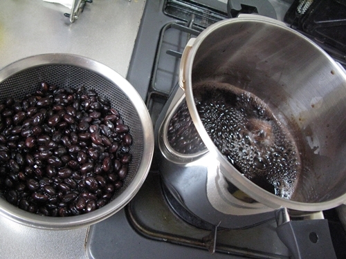 黒豆　レシピ（圧力鍋）_f0129726_18522592.jpg