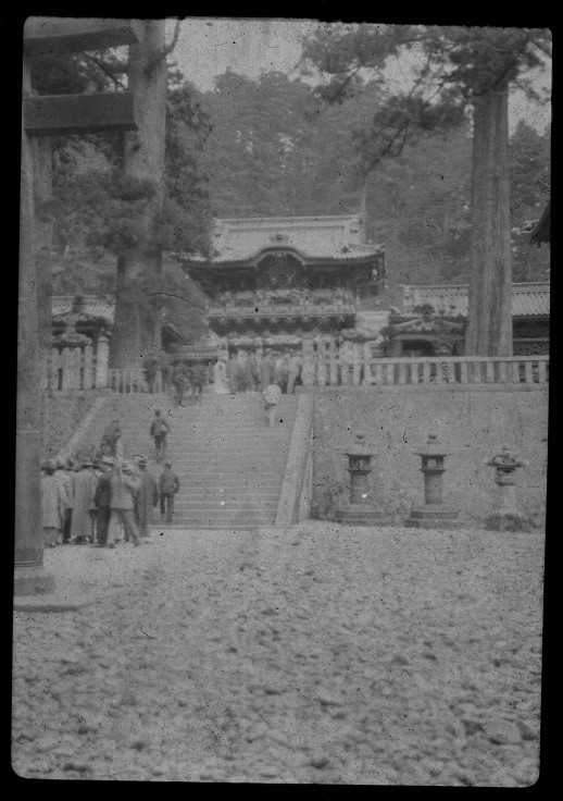 2018/5/15〜22の日記:皇居行ったり絵を見たり（横浜写真追加）九段、靖国神社_b0116271_12534331.jpg