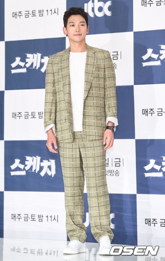 RAIN＆イ・ドンゴンら、ドラマ「スケッチ」制作発表会に出席_c0047605_16580782.jpg