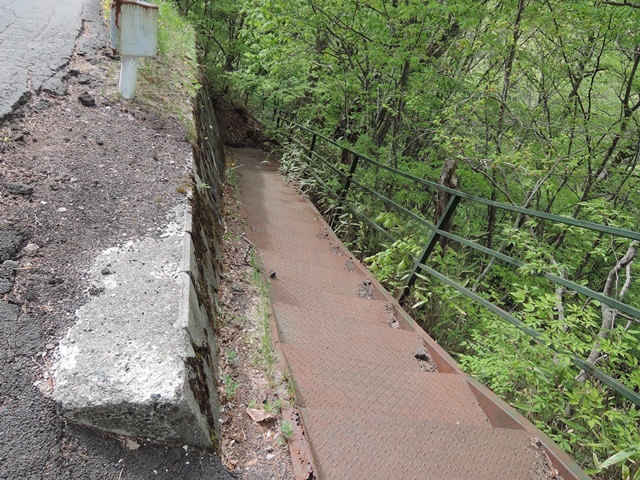 f0373905_09593165.jpg