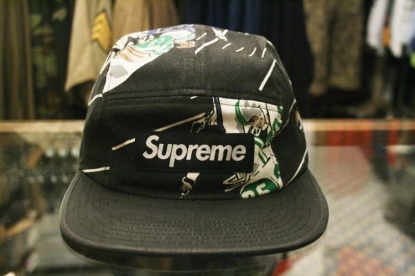 2018ヨーロッパ買い付け後記21 ネコ篇!!! 入荷SUPREME Tシャツ、シャツ、キャップ_f0180307_03560680.jpg