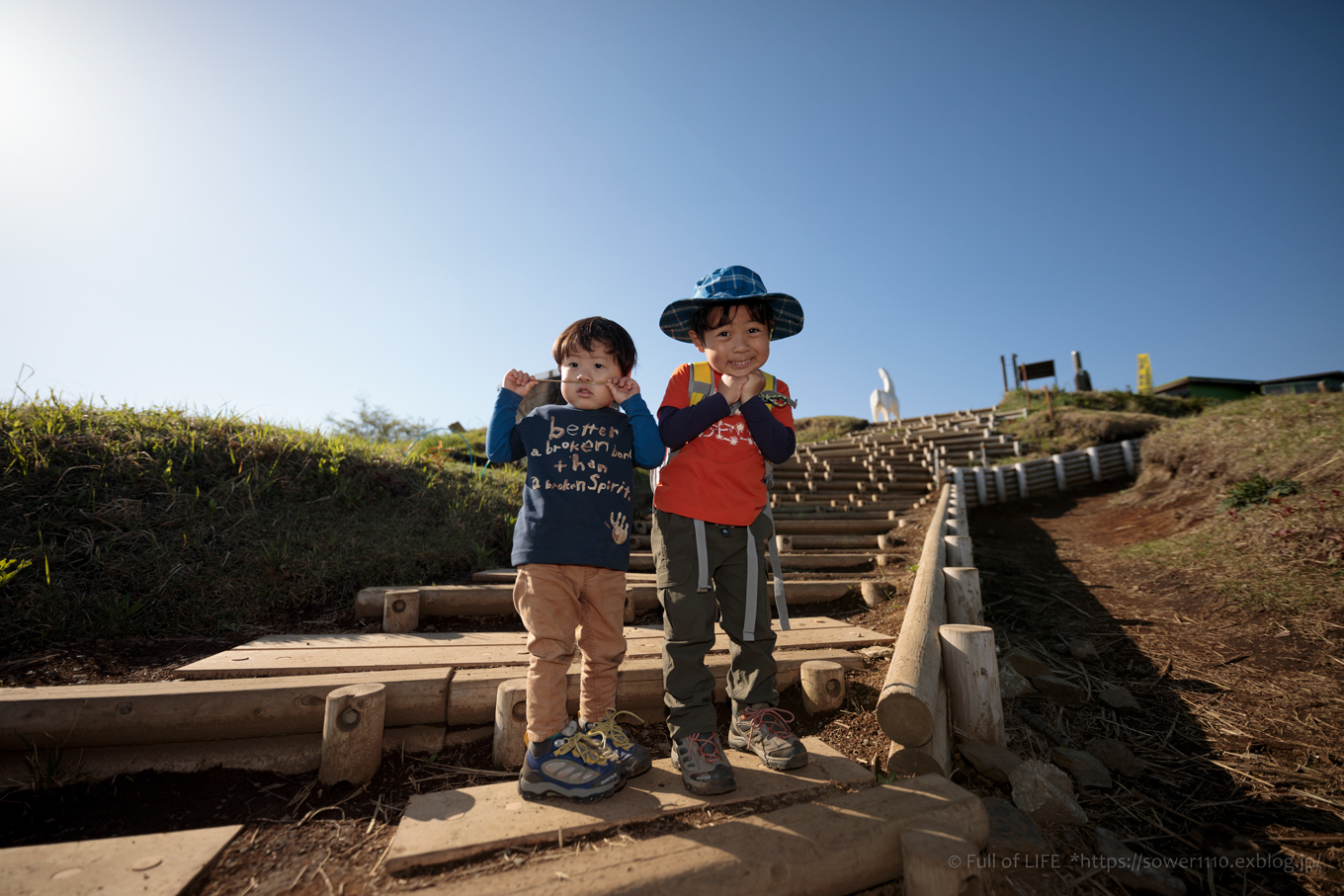 Gwは登山へgo 2歳4歳兄弟が挑む 陣馬山 Full Of Life Gwは登山へgo 2歳4歳兄弟が挑む 陣馬山 Full Of Life