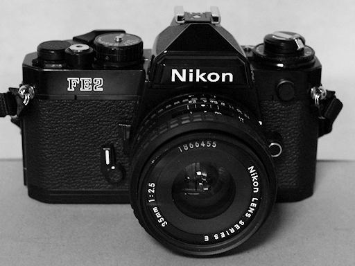 銀塩一眼レフ・クラッシックス（11）NIKON FE2 : 【匠のデジタル工房