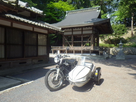 YAMAHA SR500+ワトソニアンGPS _e0218639_10222905.jpg