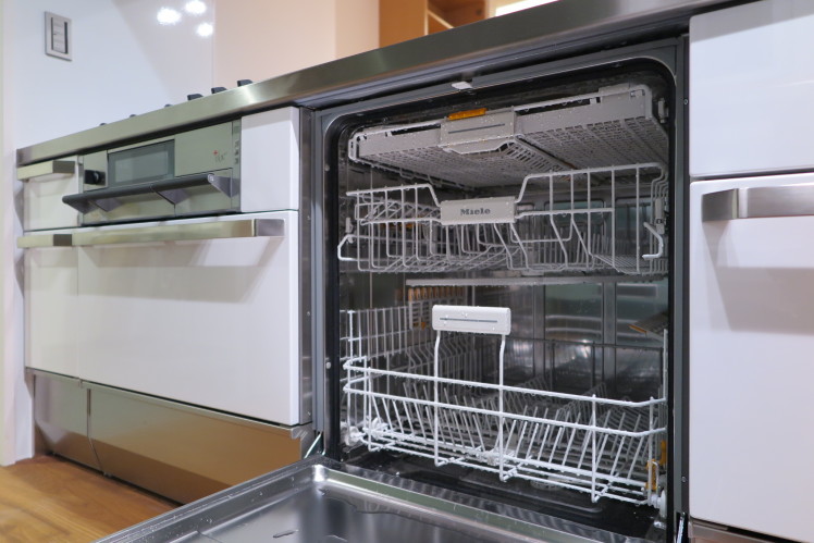 食器洗い機のパイオニア、ミーレ。★クリナップ取付事例_c0156359_11155639.jpg