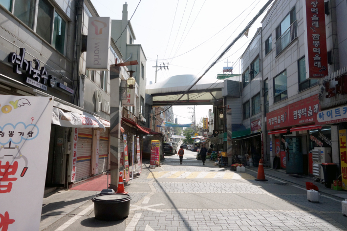 東仁川駅から水道局山タルトンネ博物館への坂道 2018年5月 仁川・龍仁・ソウルの旅_f0117059_12171620.jpg