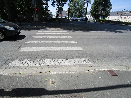 b0381325_00253176.jpg