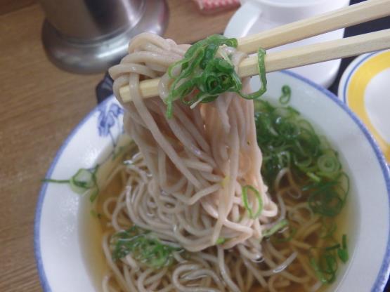 味沢の鶏の唐揚げそば 和田岬_c0118393_09430952.jpg