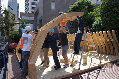 「木を知り・木を使い・木を活かすvol.4 東京大学大学院木質材料学研究室展」5610番館正面スペースにて開催中！_f0171840_16080203.jpg